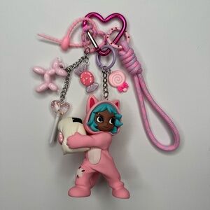 PEACH RIOT Lil Sleepover Series "Frankie Pillow Fight"